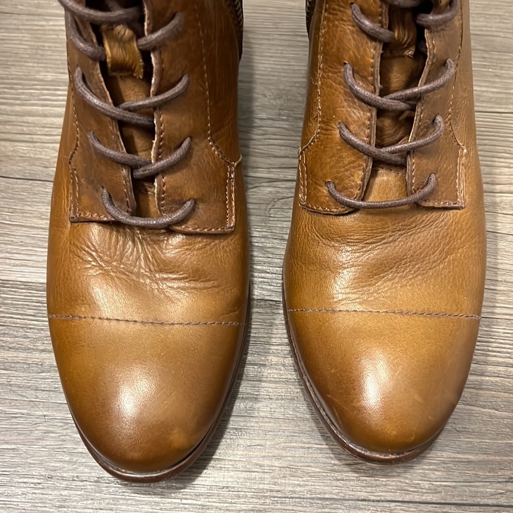 Frye Courtney Brown Leather Lace Up Vintage Low Heeled Everyday Ankle Booties - Picture 6 of 12